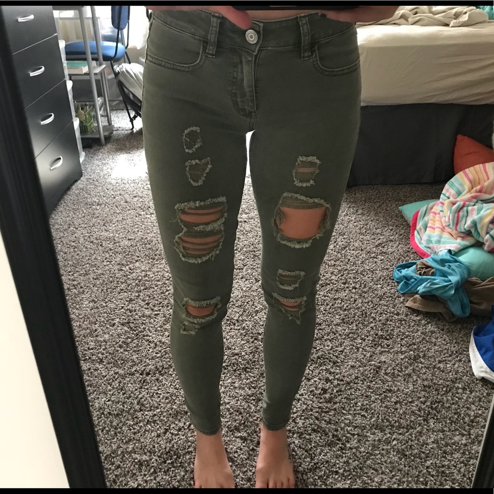 green ripped american eagle jeggings size 2